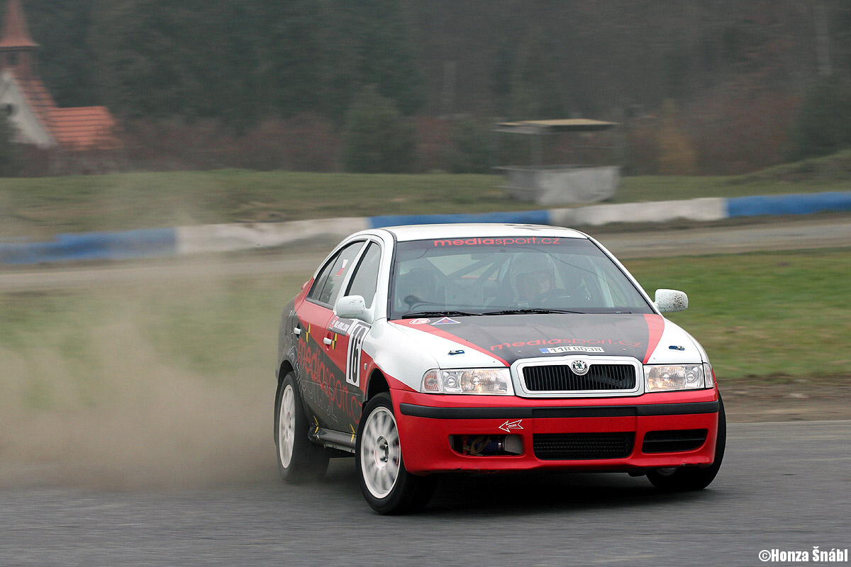 69 Octavia N4